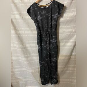 Old Navy Gray Tie-Dye Romper